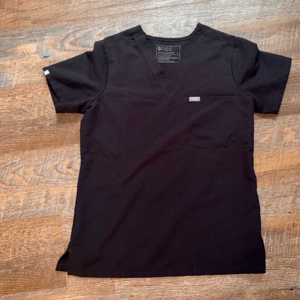 Figs Catarina scrub top